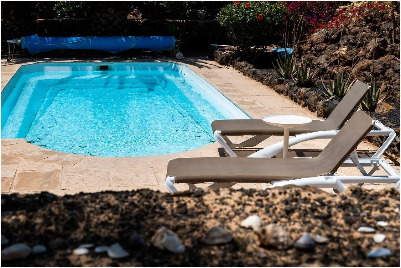 Villa Villa-Mayo - Peaceful Paradise: Lajares Dream Vacation
